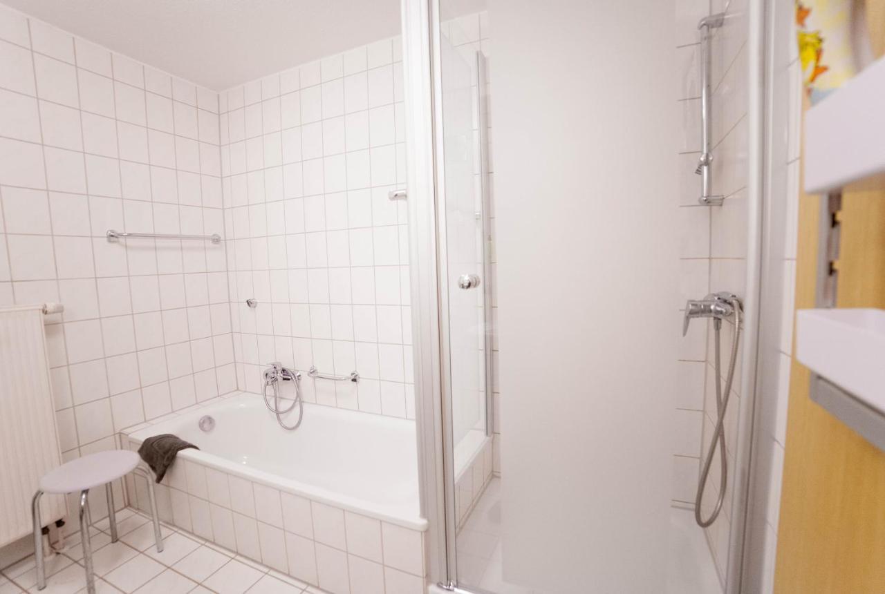 Fewoleipzig Sued Mit Tiefgarage Esterno foto
