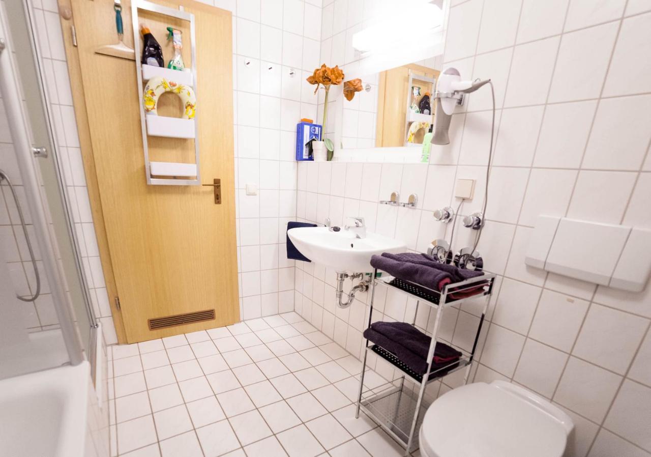 Fewoleipzig Sued Mit Tiefgarage Esterno foto